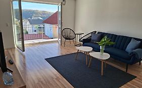 Schöne Wohnung mit Balkon
